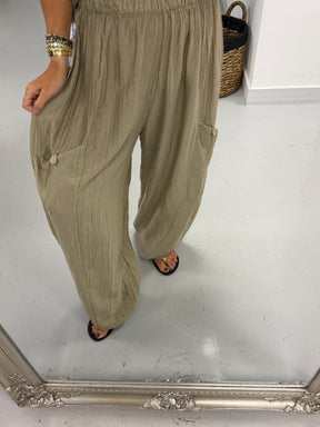 The Crinkle Button Barrel Trousers - Sand