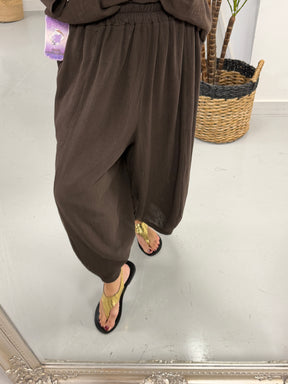 Cropped Sahara Balloon Pants - Chocolate