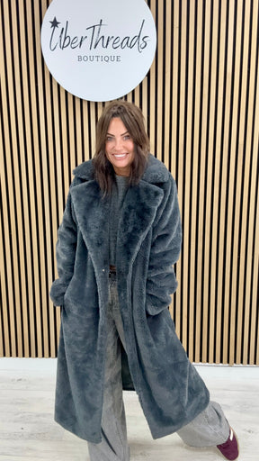 The Safron Longline Faux Fur Coat - Charcoal (Size16/18)
