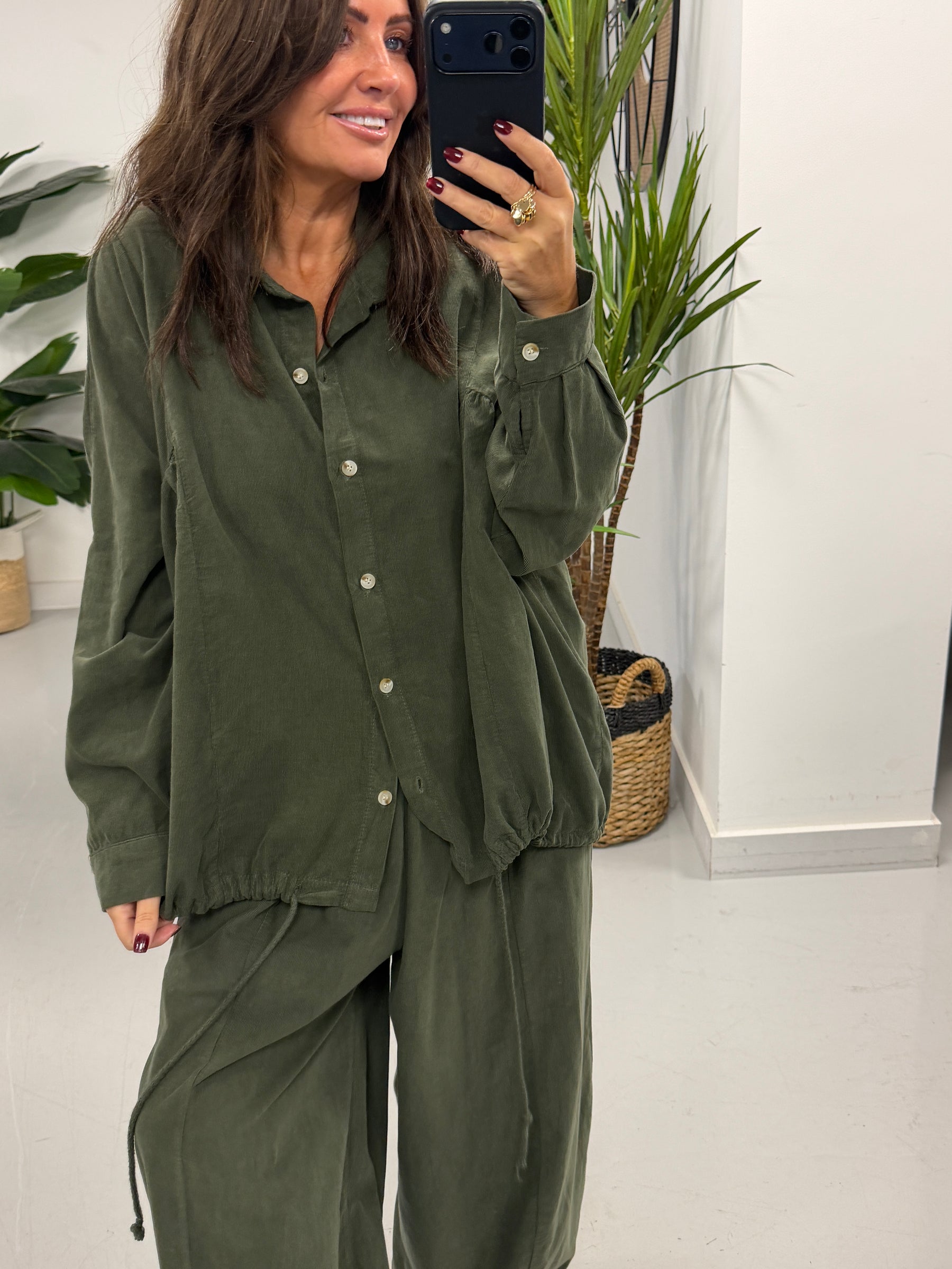 The Needlecord Shirt - Khaki