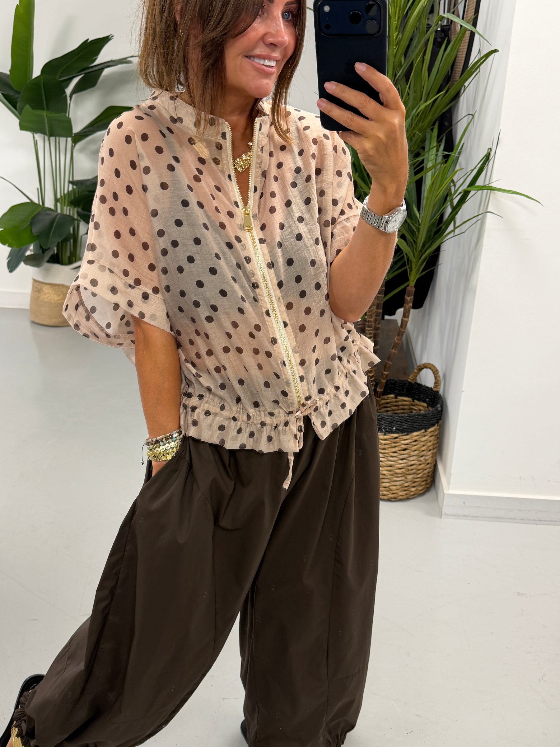 The Urban Ruched Hem Barrel Trouser - Chocolate