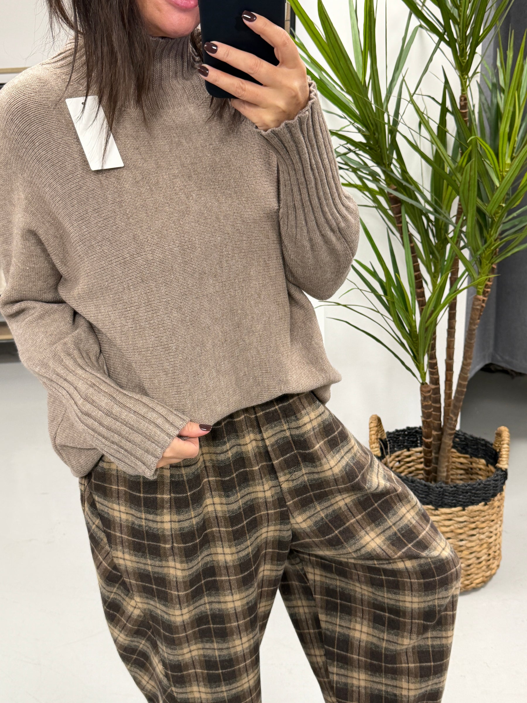 Ribbed Sleeve Knit - Oatmeal