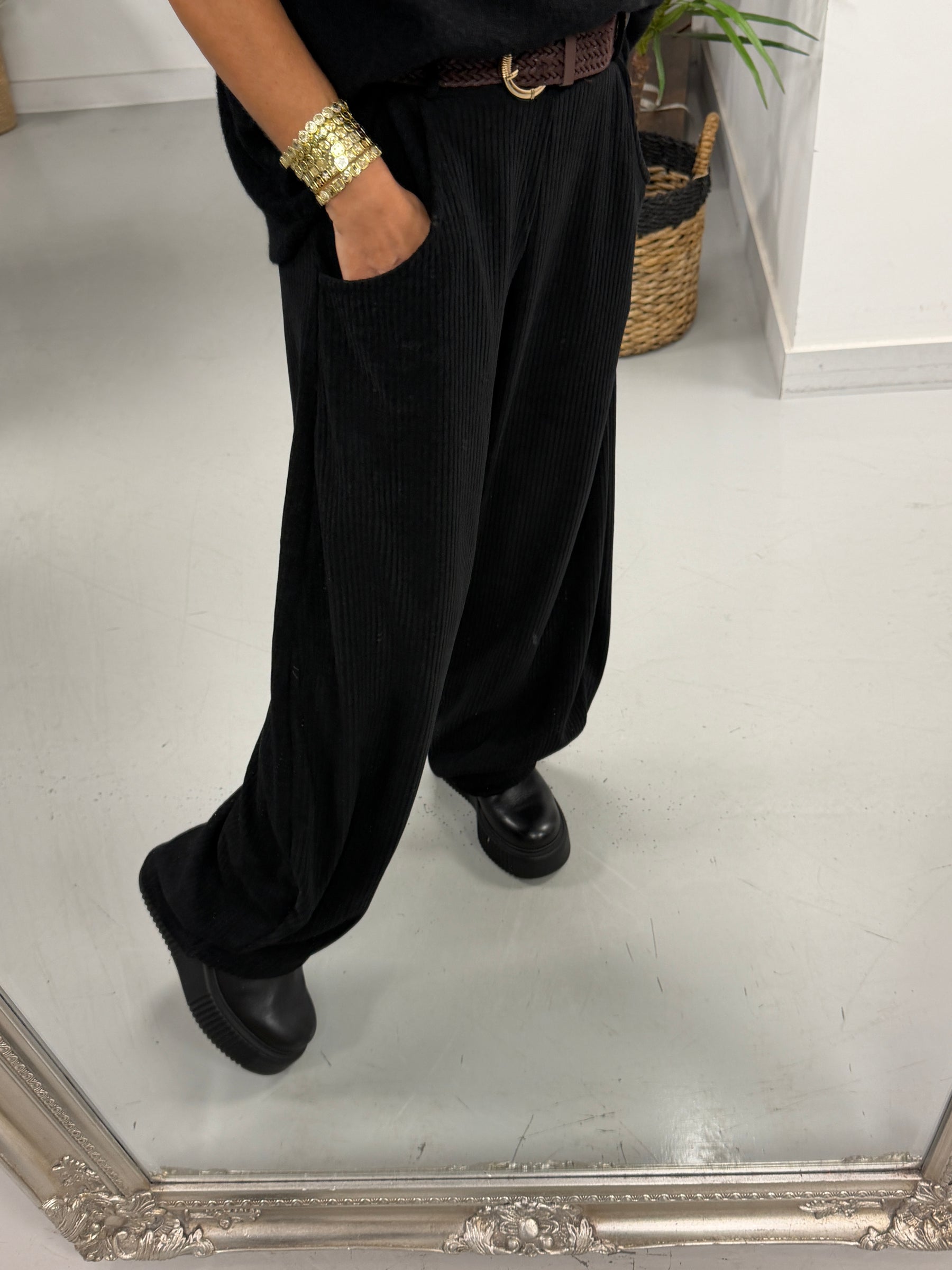 The Cambridge Cord Barrel Trousers - Black (Size 10-14)