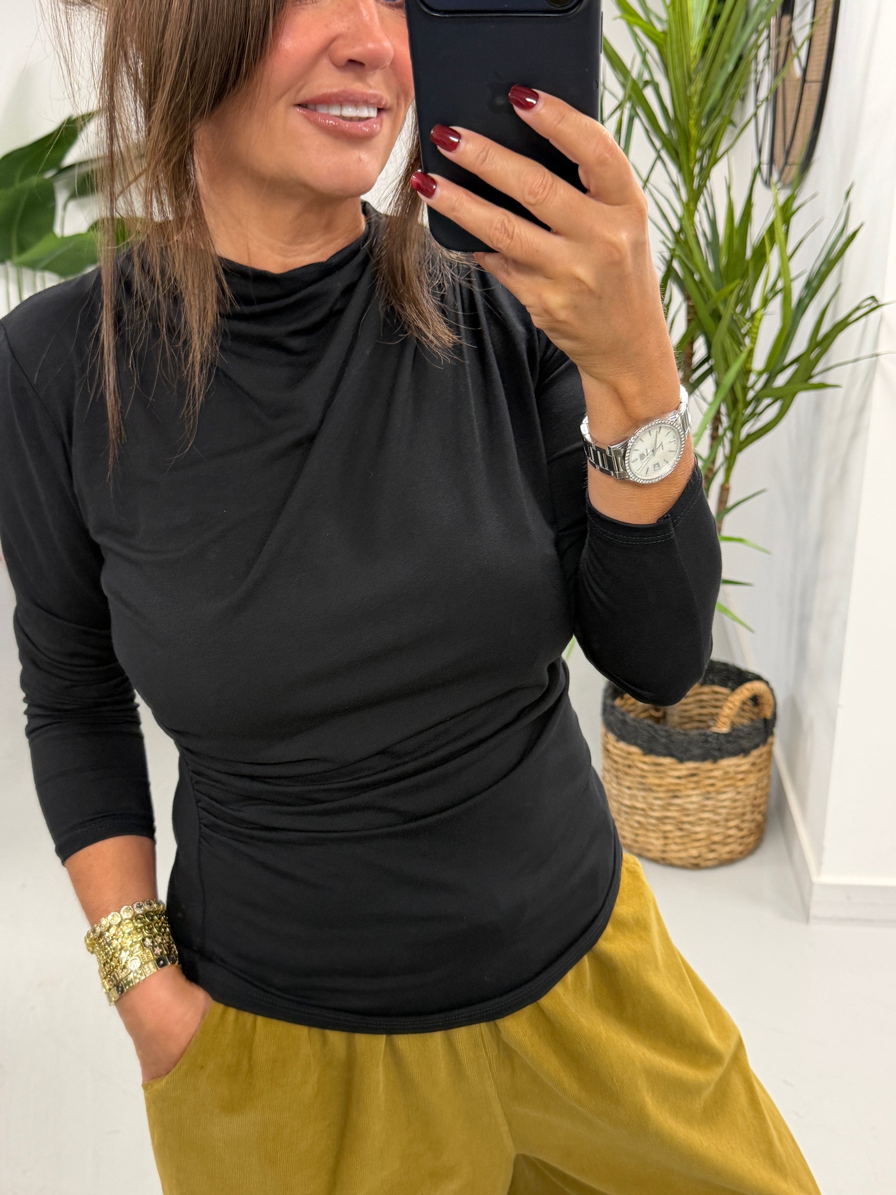 Basic Ruffle Neck - Black  (Size 10-14)