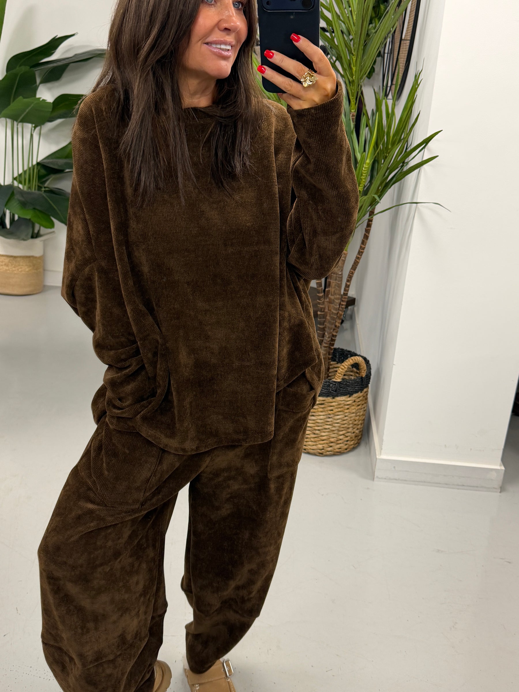 The Big Softie Lounge Set - Chocolate