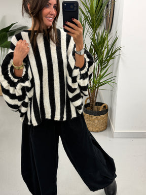Zeta Otto Stripe Chunky Sleeve Knit - Black (Size 10-18)