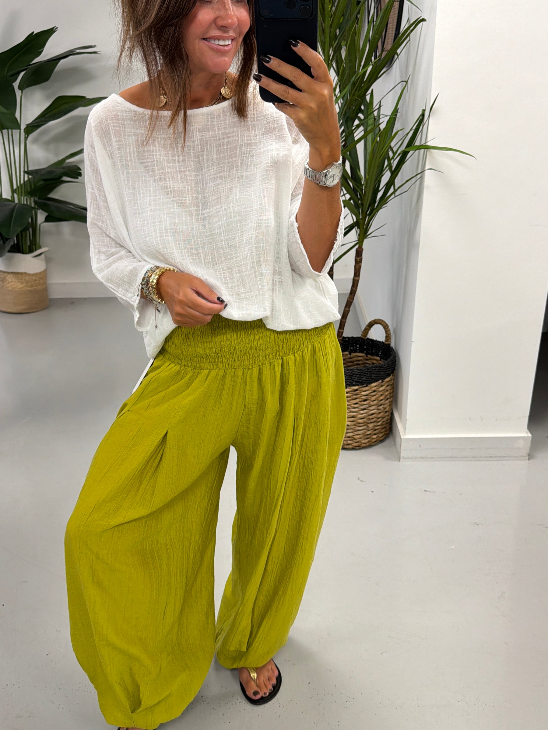 The Shirred TicToc Crinkle Balloon Trouser - Pistachio