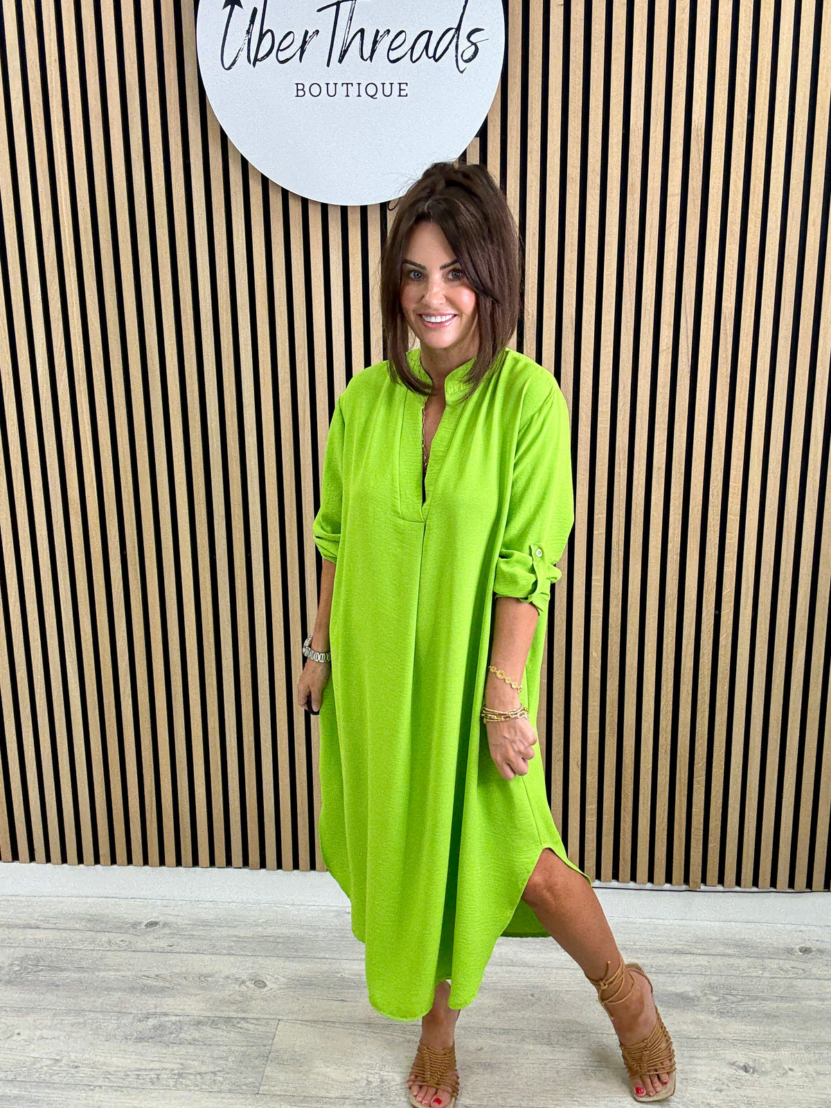 The Basic Button Sleeve - Lime