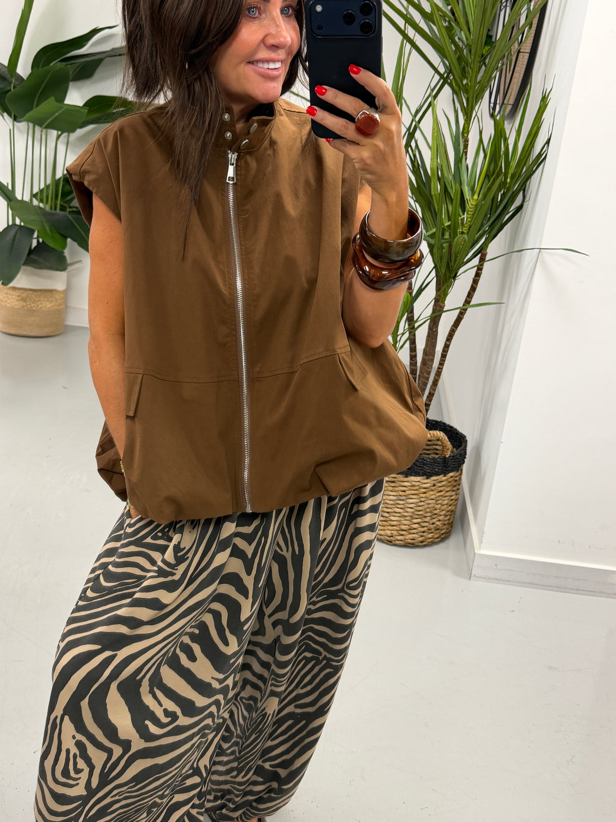 Urban Bubble Hem Gilet - Chocolate