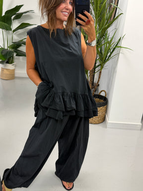 The LuLu Barrel Trouser - Black
