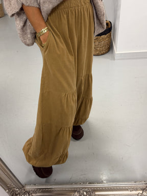 The Tiered Balloon Needlecord Trousers - Camel