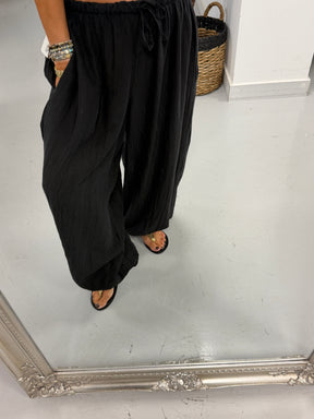 The OG TicToc Crinkle Balloon Trousers - Black