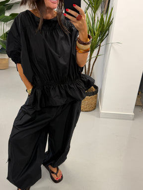 The Urban Ruched Top - Black