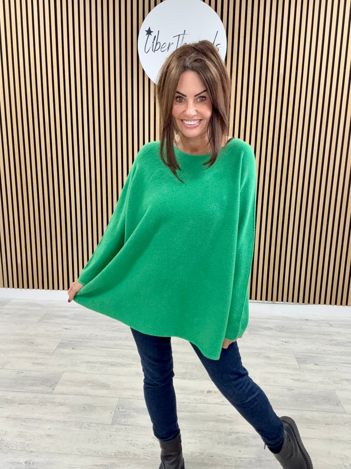 The Chelsea Round Neck Knit - Emerald