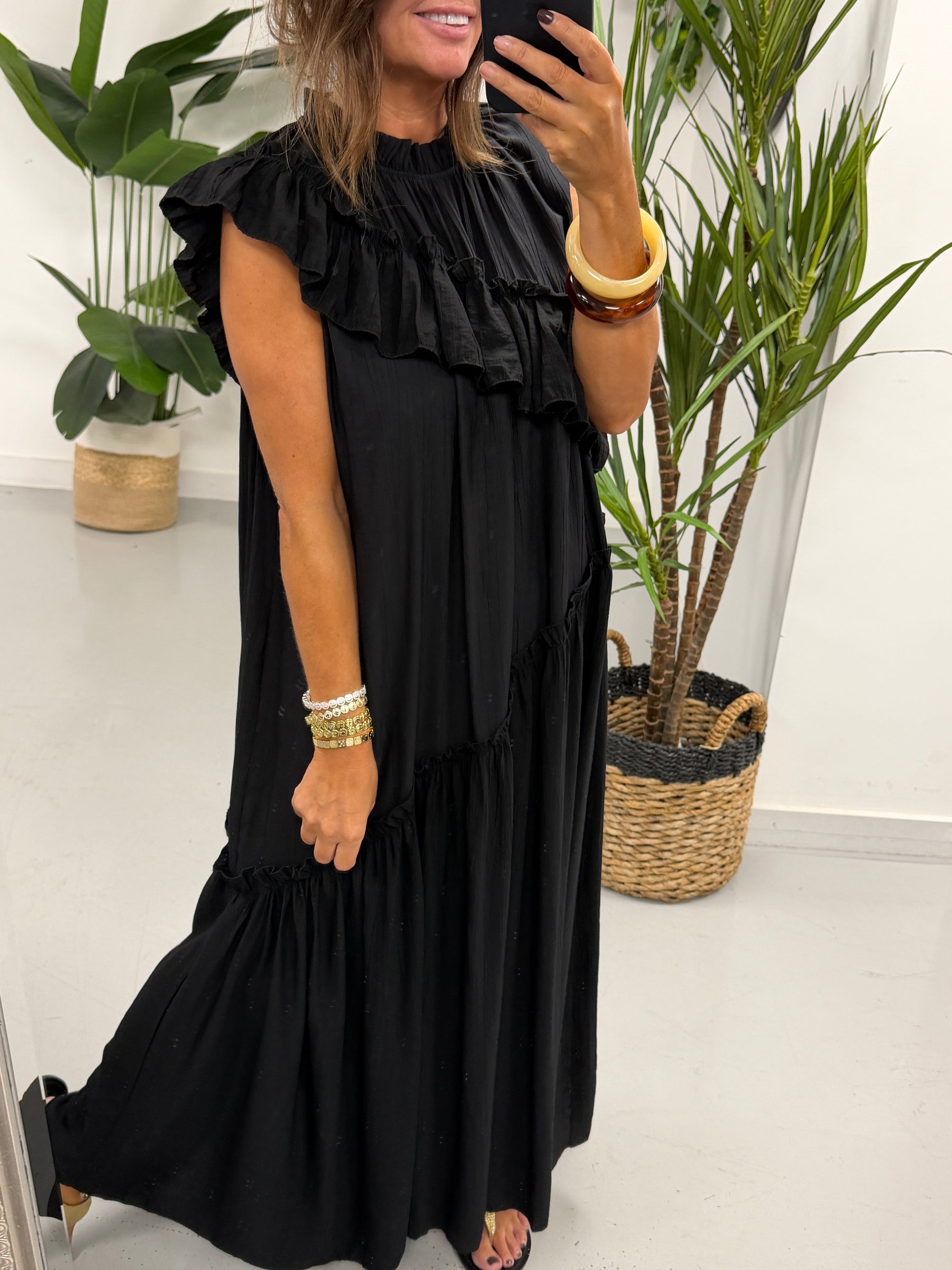 Downtown Ruffle Dress - Black