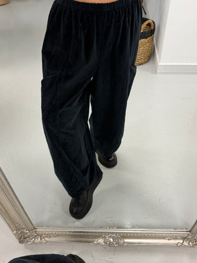 Cord Front Pocket Barrel Trousers - Black (Size 12 - 18)
