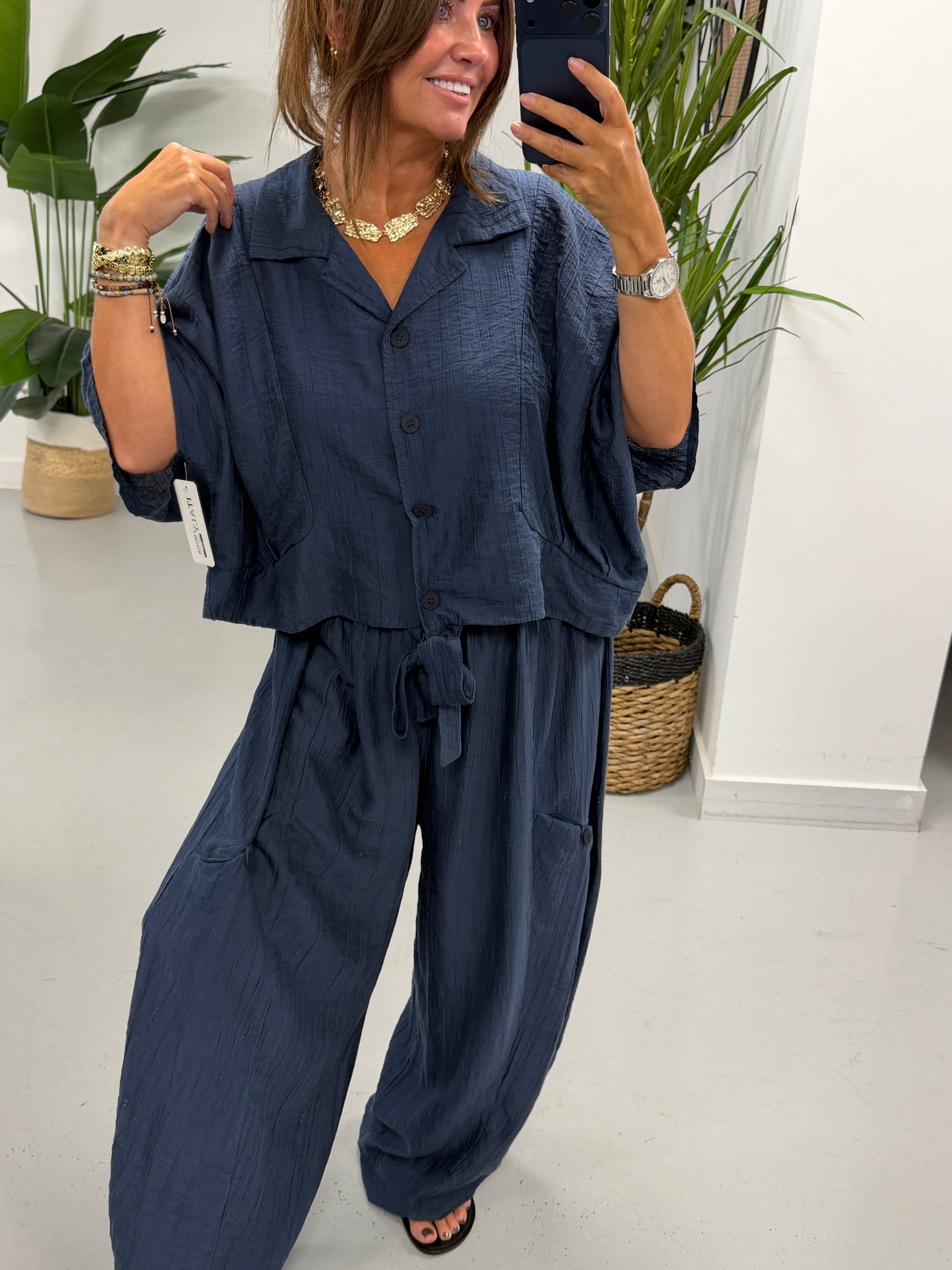 The Crinkle Button Tie Shirt - Navy