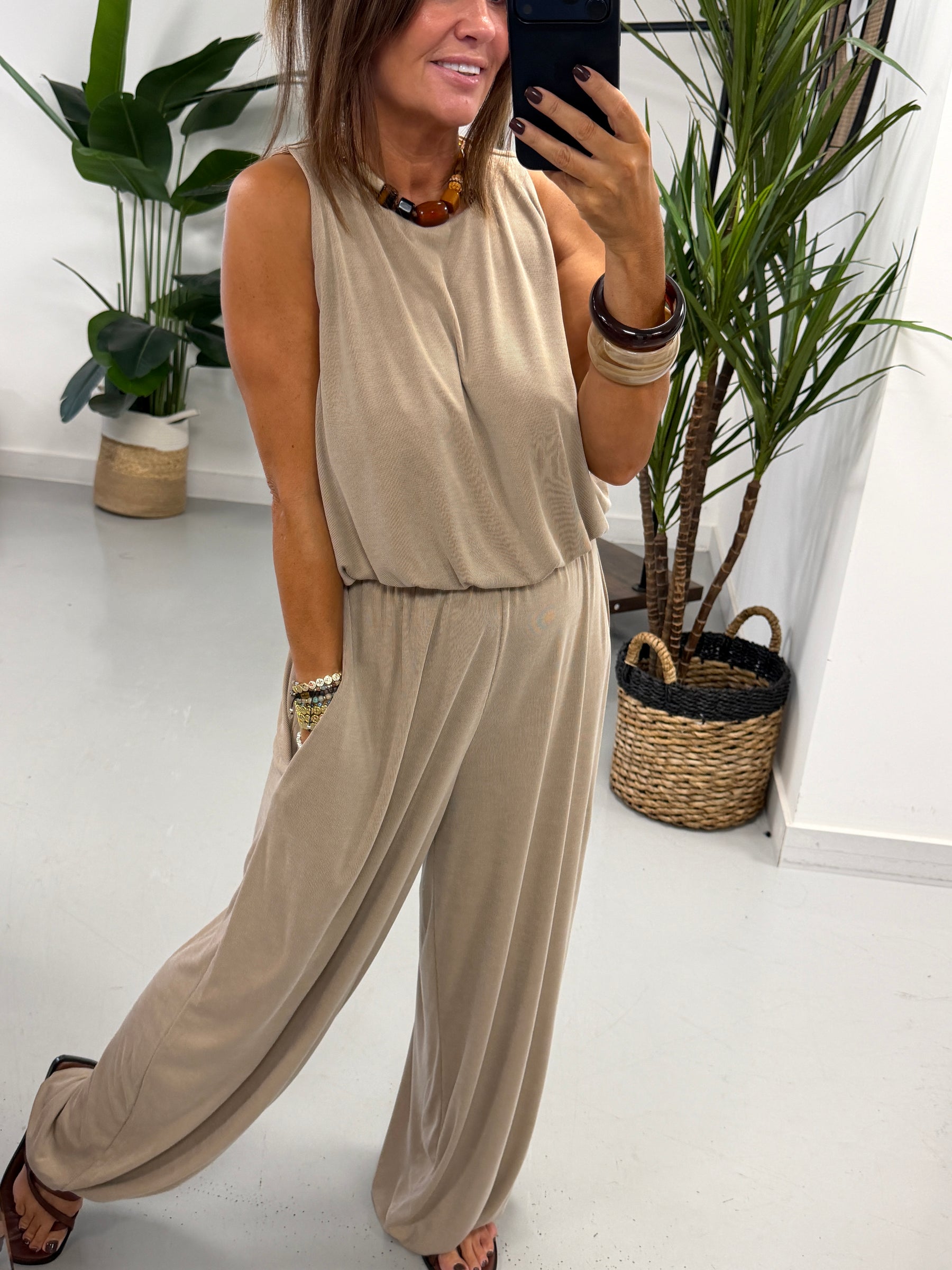 The Weekend Slouch Balloon Set - Camel