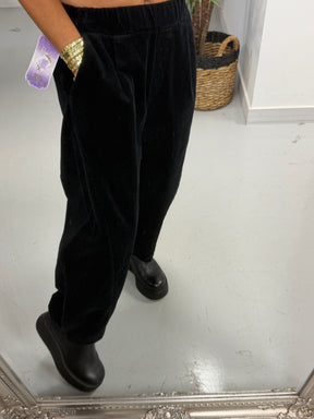 Jumbo Cord Barrel Trousers - Black (Size 10-14)