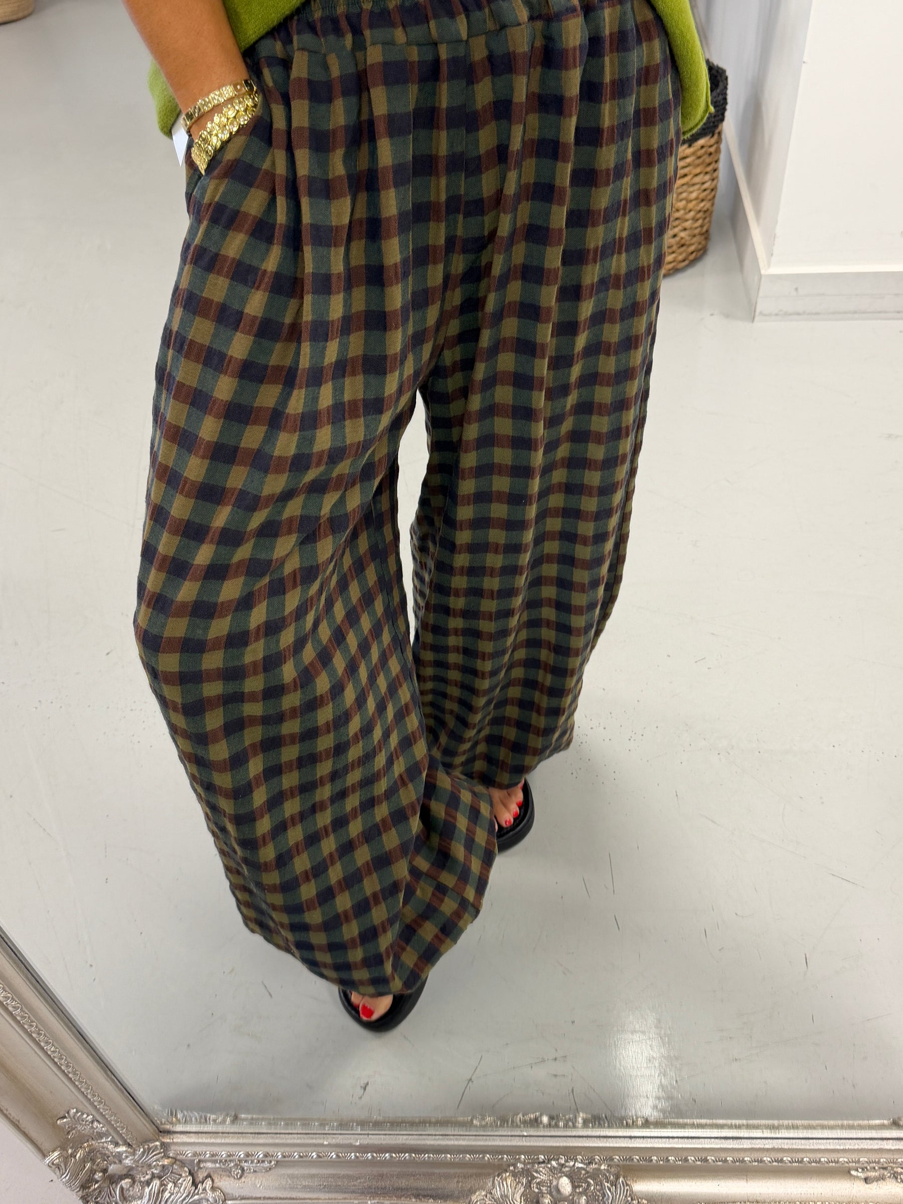 The Autumn Check Balloon Trousers - Green/Navy
