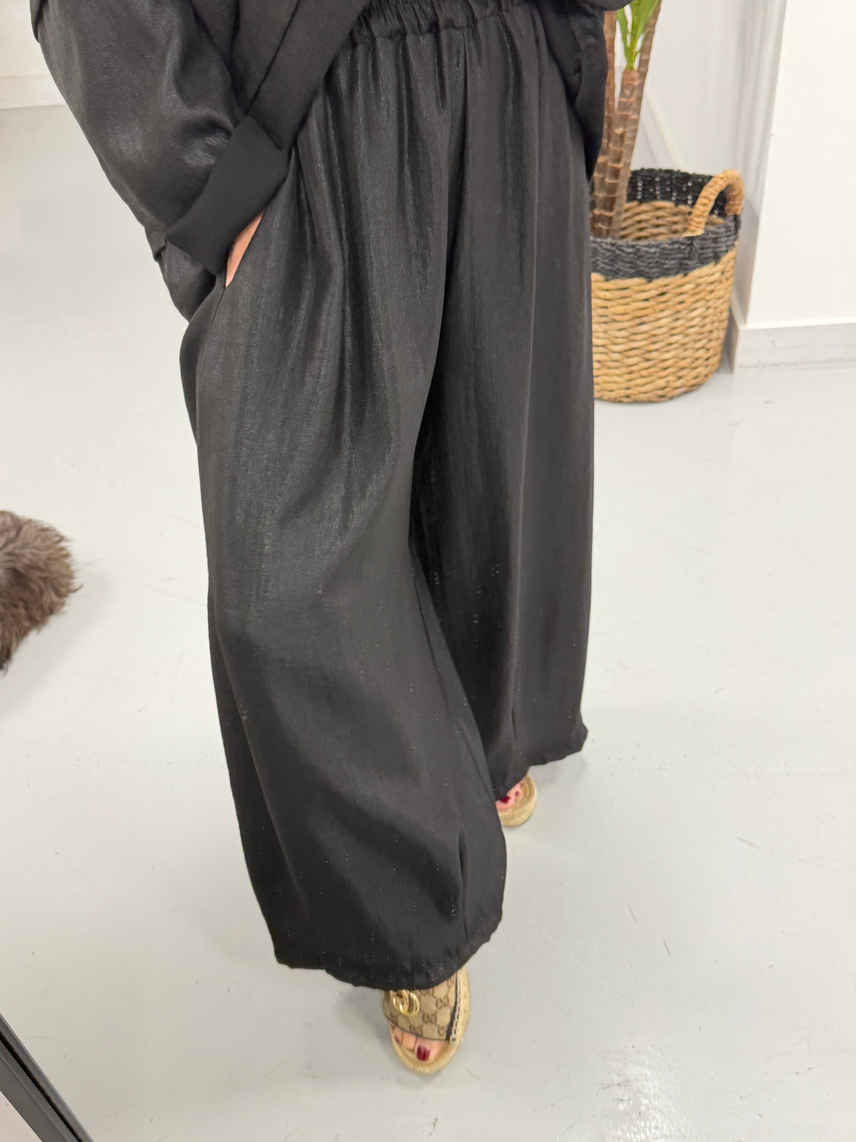 I.D Arizona Wide Leg Trouser - Black