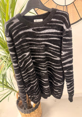 Super Soft Zebra Knit - Black