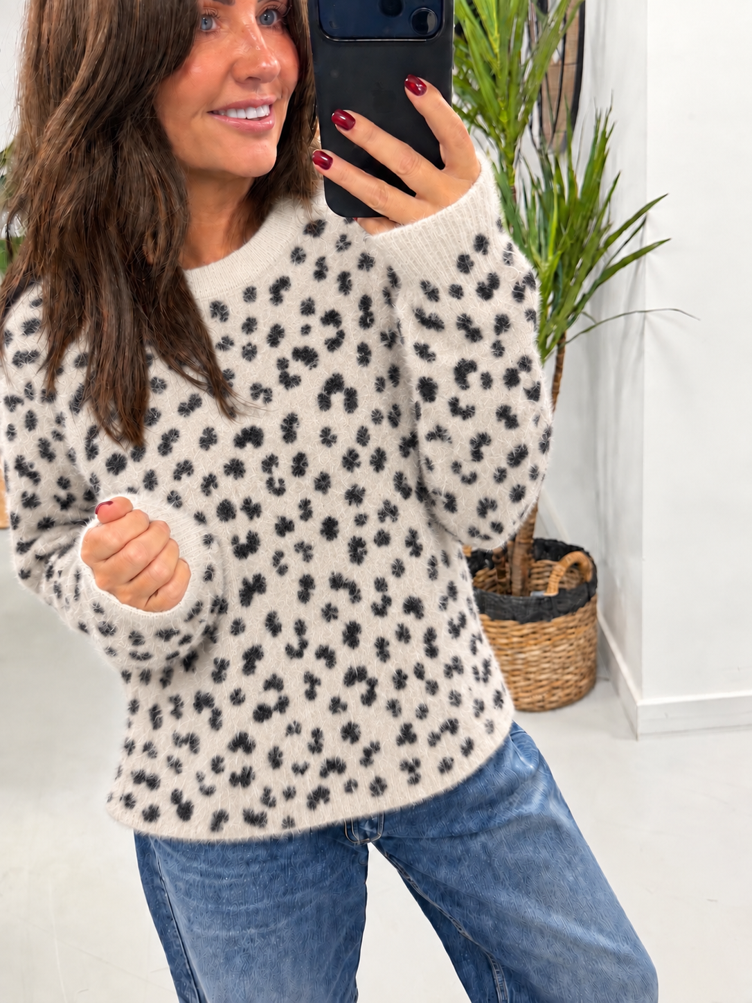 Super Soft Animal Knit - White