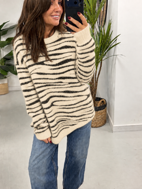 Super Soft Zebra Knit - Buttercream