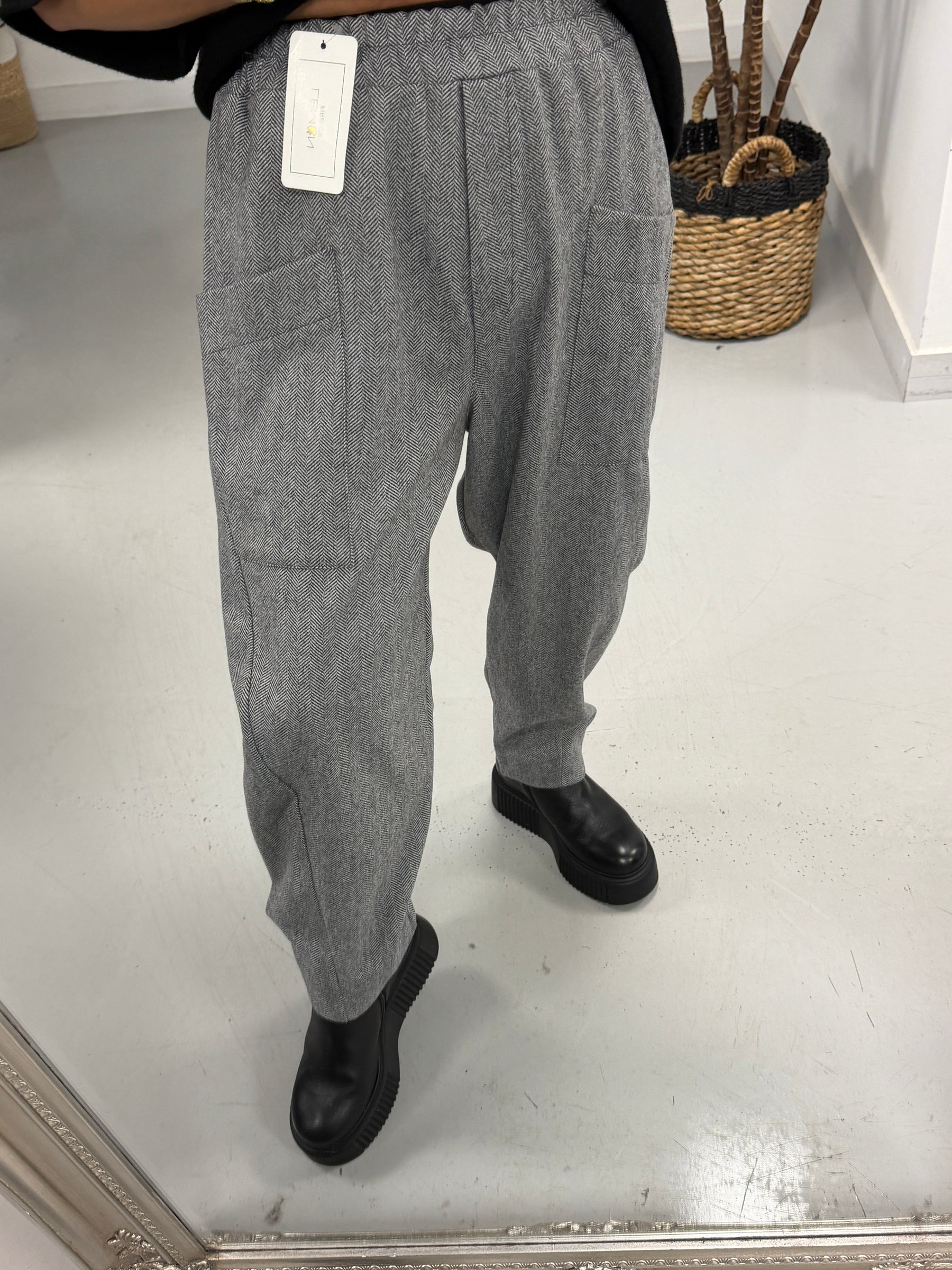 Hampton Herringbone Trousers - Grey (Fitting Size 10-14)