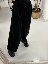 The Boston Barrel Needlecord Joggers - Black (Size 12-16)