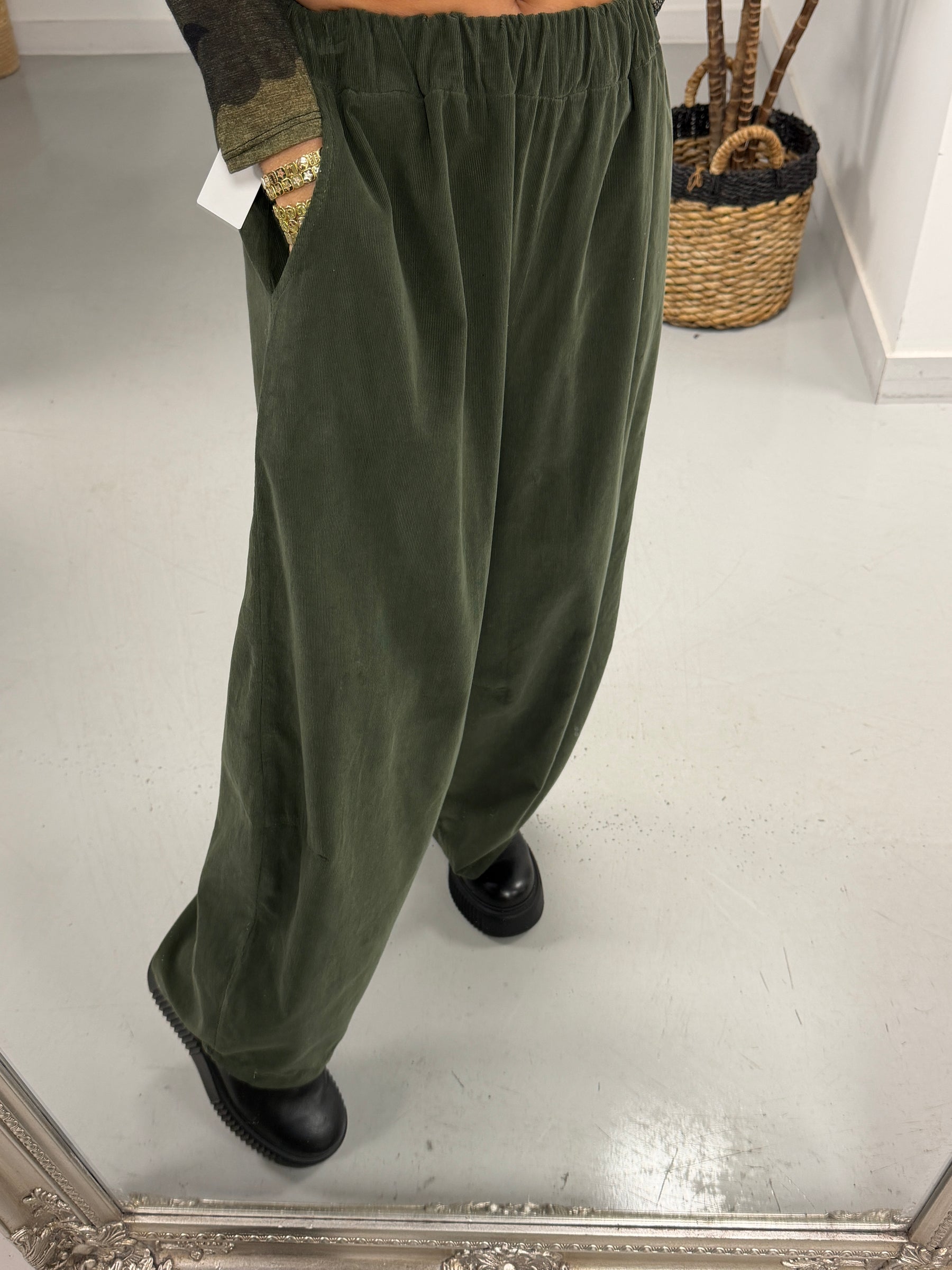 The Boston Barrel Needlecord Joggers - Khaki (Size 12-16)