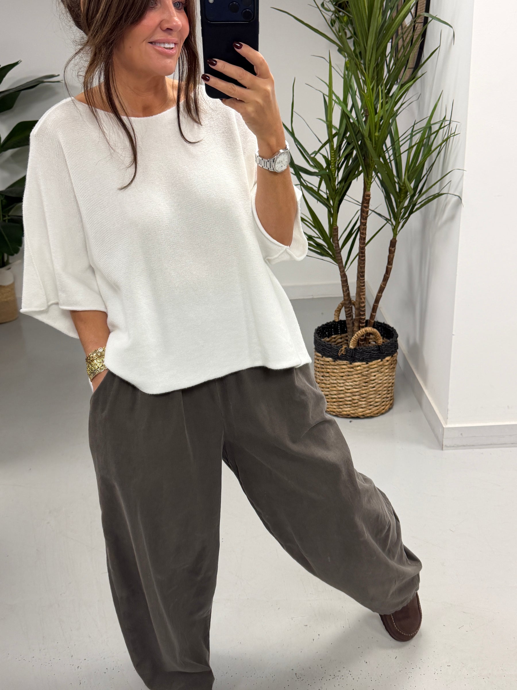 The Boston Barrel Needlecord Joggers - Taupe (Size 12-16)