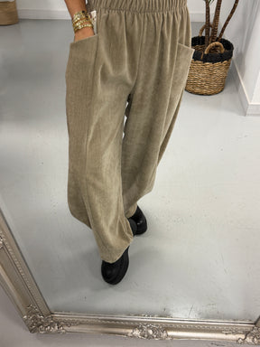 The Bromley Pocket Barrel Trousers - Mink  (Size 12-18)